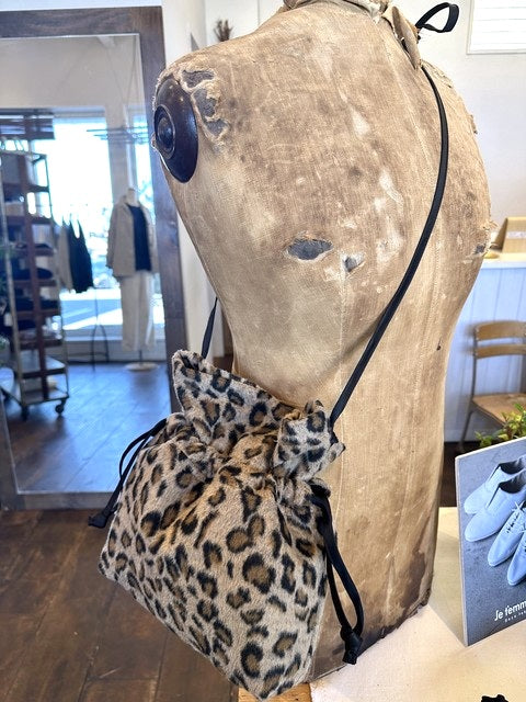 LEOPARD CONVERTIBLE BAG 肩掛け